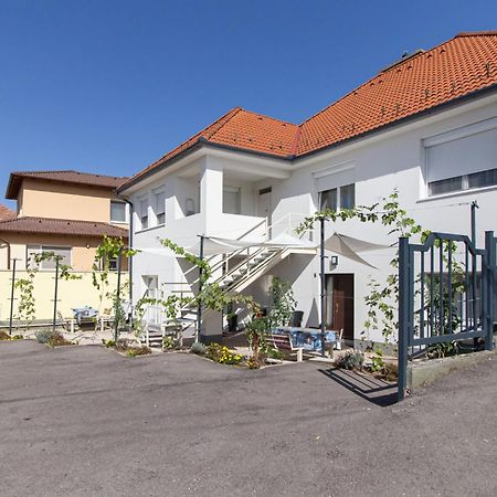 Deli Terasz B Apartman Free Parking, Self-Check-In Anytime Gyor Luaran gambar