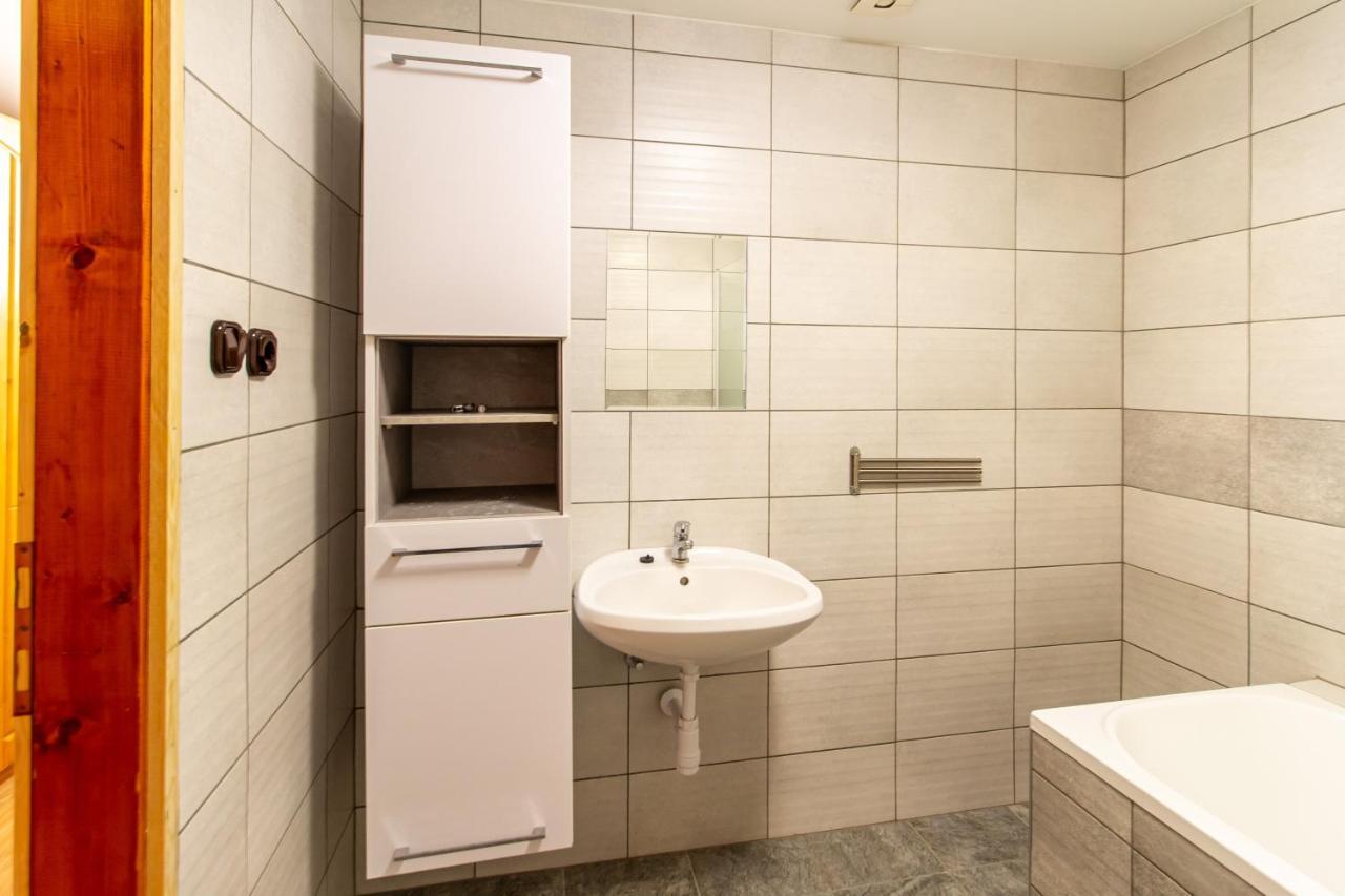 Deli Terasz B Apartman Free Parking, Self-Check-In Anytime Gyor Luaran gambar