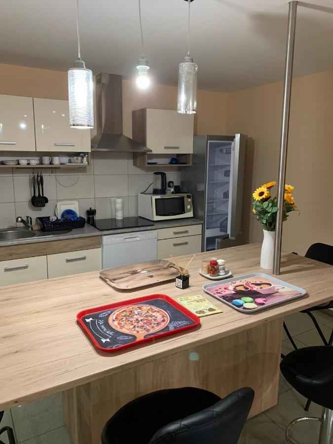 Deli Terasz B Apartman Free Parking, Self-Check-In Anytime Gyor Luaran gambar