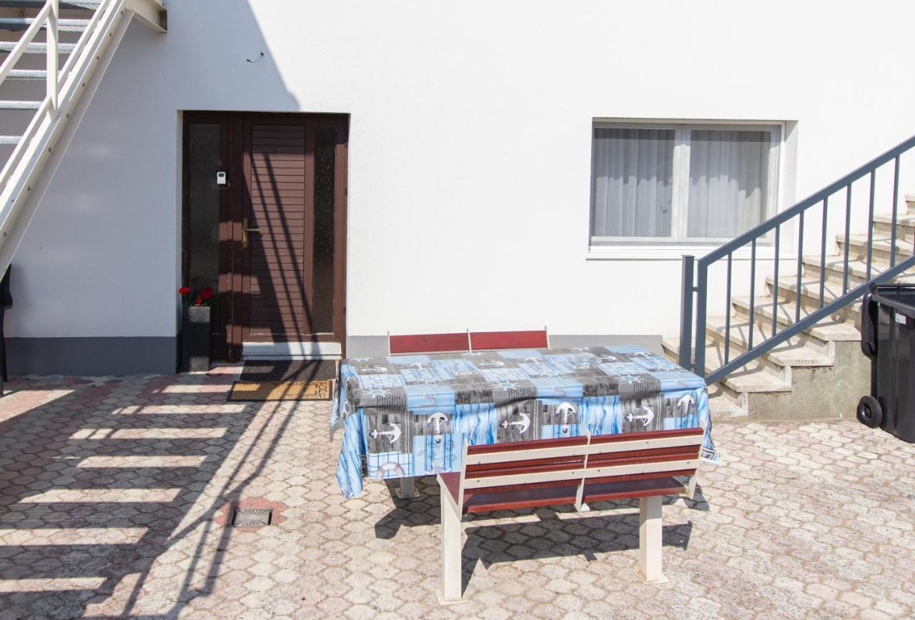 Deli Terasz B Apartman Free Parking, Self-Check-In Anytime Gyor Luaran gambar